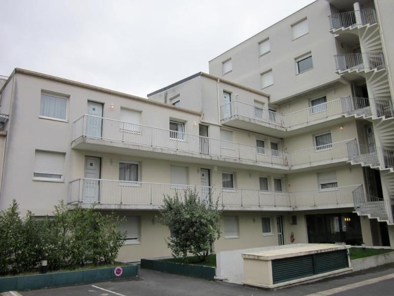 Kosy Appart'Hotel Le Champ De Mars Reims Exteriör bild