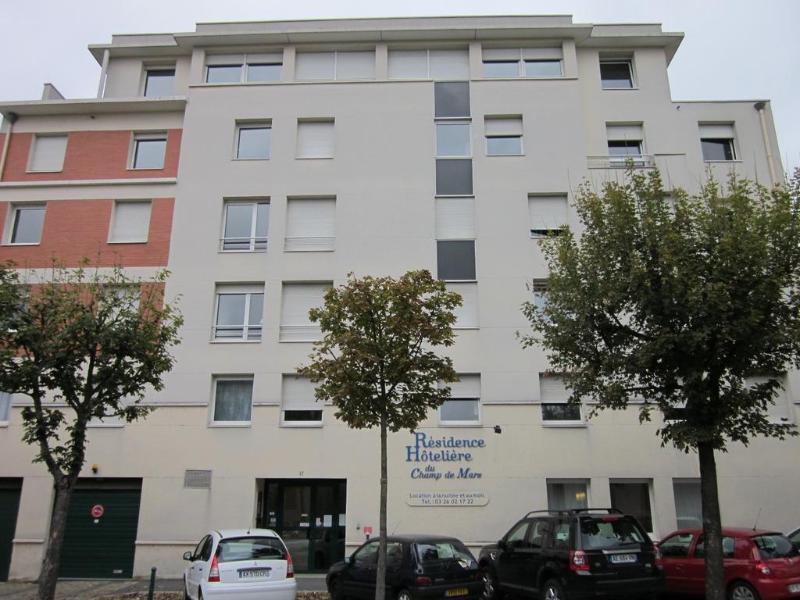 Kosy Appart'Hotel Le Champ De Mars Reims Exteriör bild