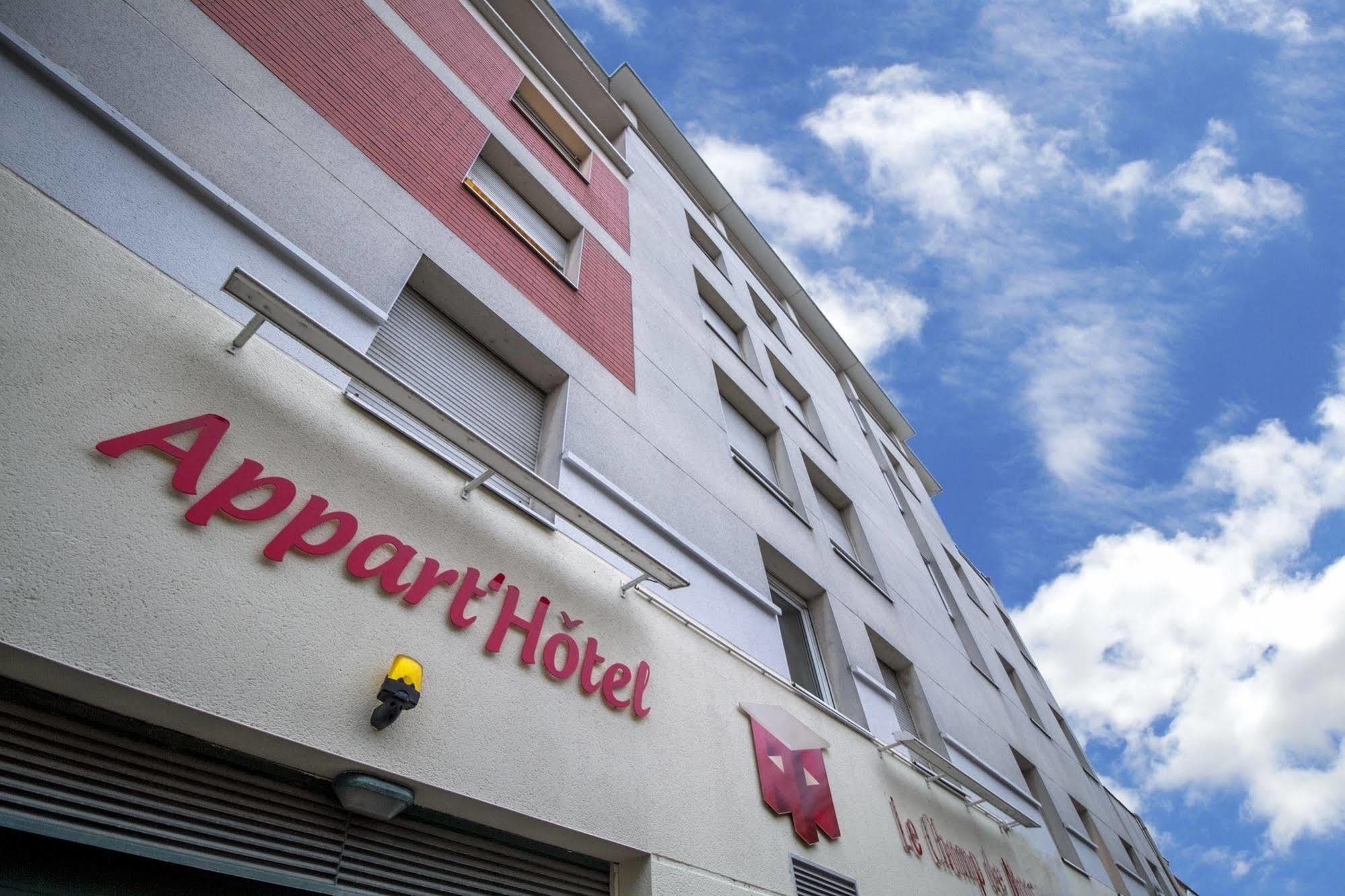 Kosy Appart'Hotel Le Champ De Mars Reims Exteriör bild